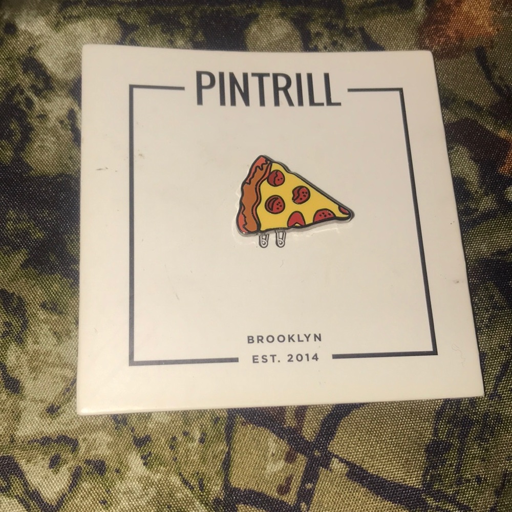 Pizza slice pin